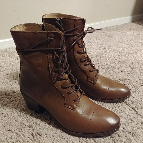 frye courtney lace up